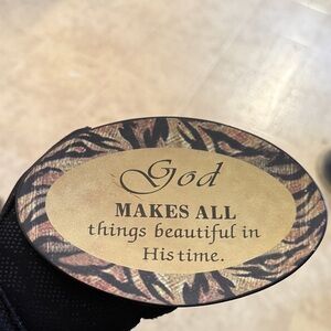 God Makes All Things Beautiful Oval Plaque - Brown & Gold